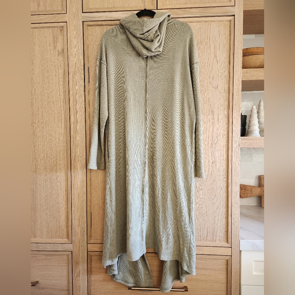 Free People Beach Long Line Maxi Olive Green‎ Cardigan cover-up - Picture 2 of 2